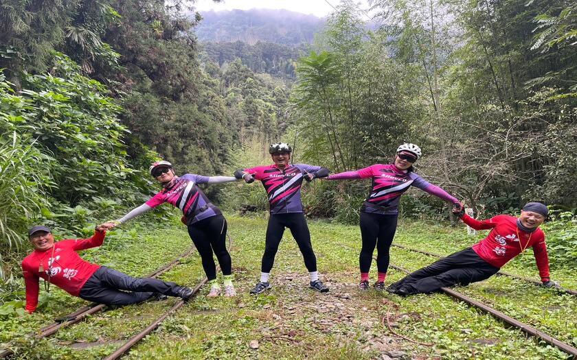 運動與健康,單車騎行,單車旅行,台灣車友,阿里山雙鐵,山海戀單車,單車看見台灣,山海戀車友故事,閱覽豐碩,退休人生